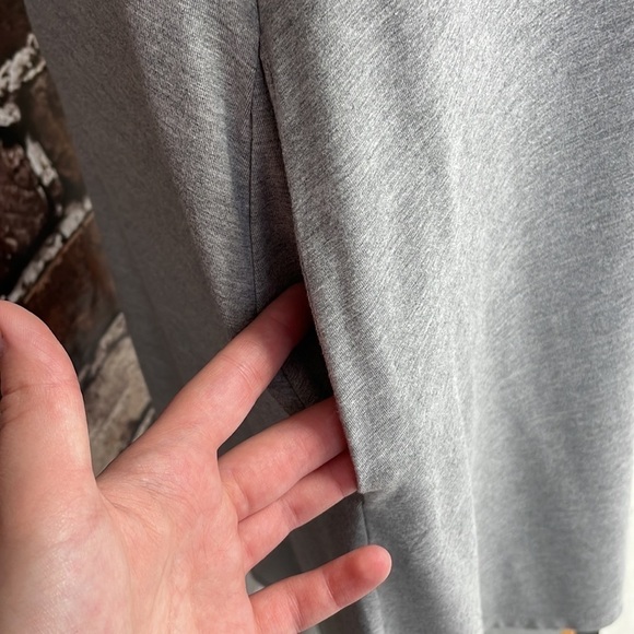 Agnes & Dora Dress NWT T-Shirt Bell Sleeves Gray Round Neck Pockets Size Medium - Picture 8 of 14